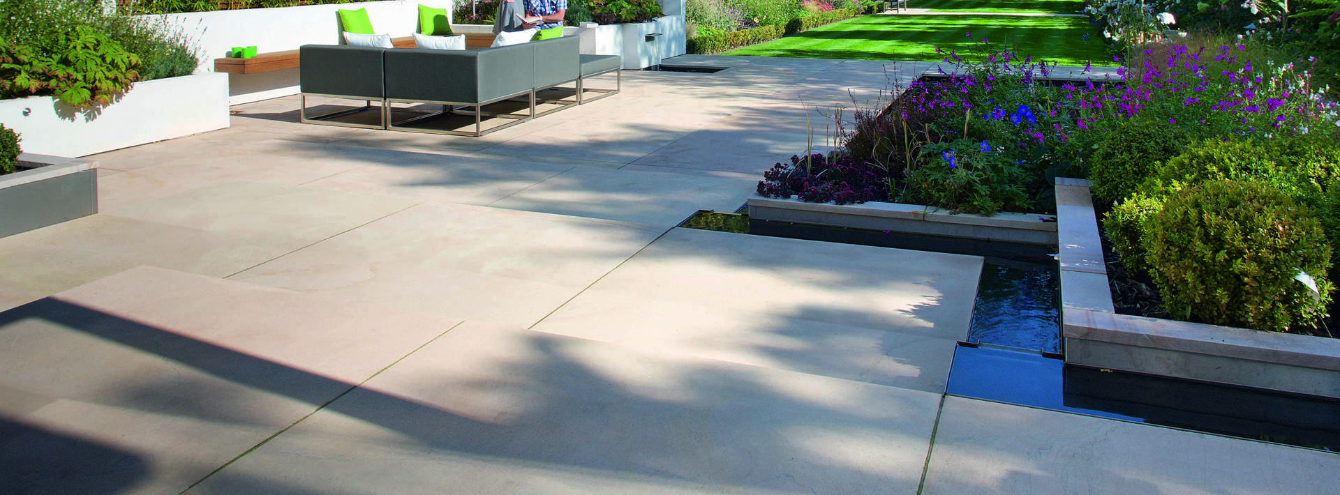 How do I know I am buying good quality Indian sandstone paving? Hero Image