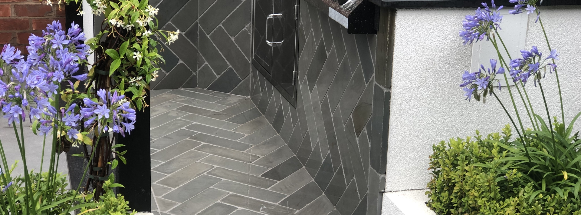 Garden Ideas Without Grass Hero Image