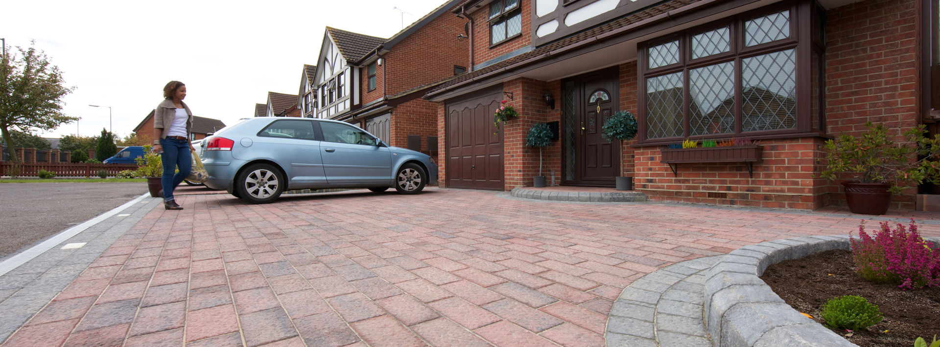 10 Tips To Improve Your Home's Kerb Appeal Hero Image